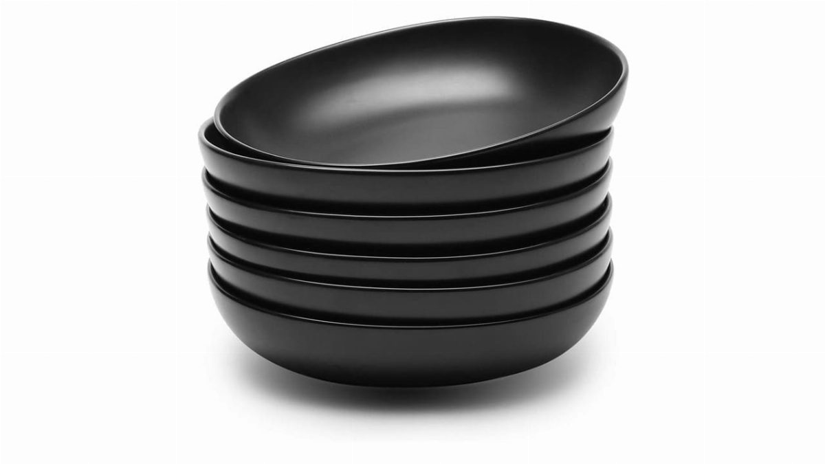C112 Black Soup Plate