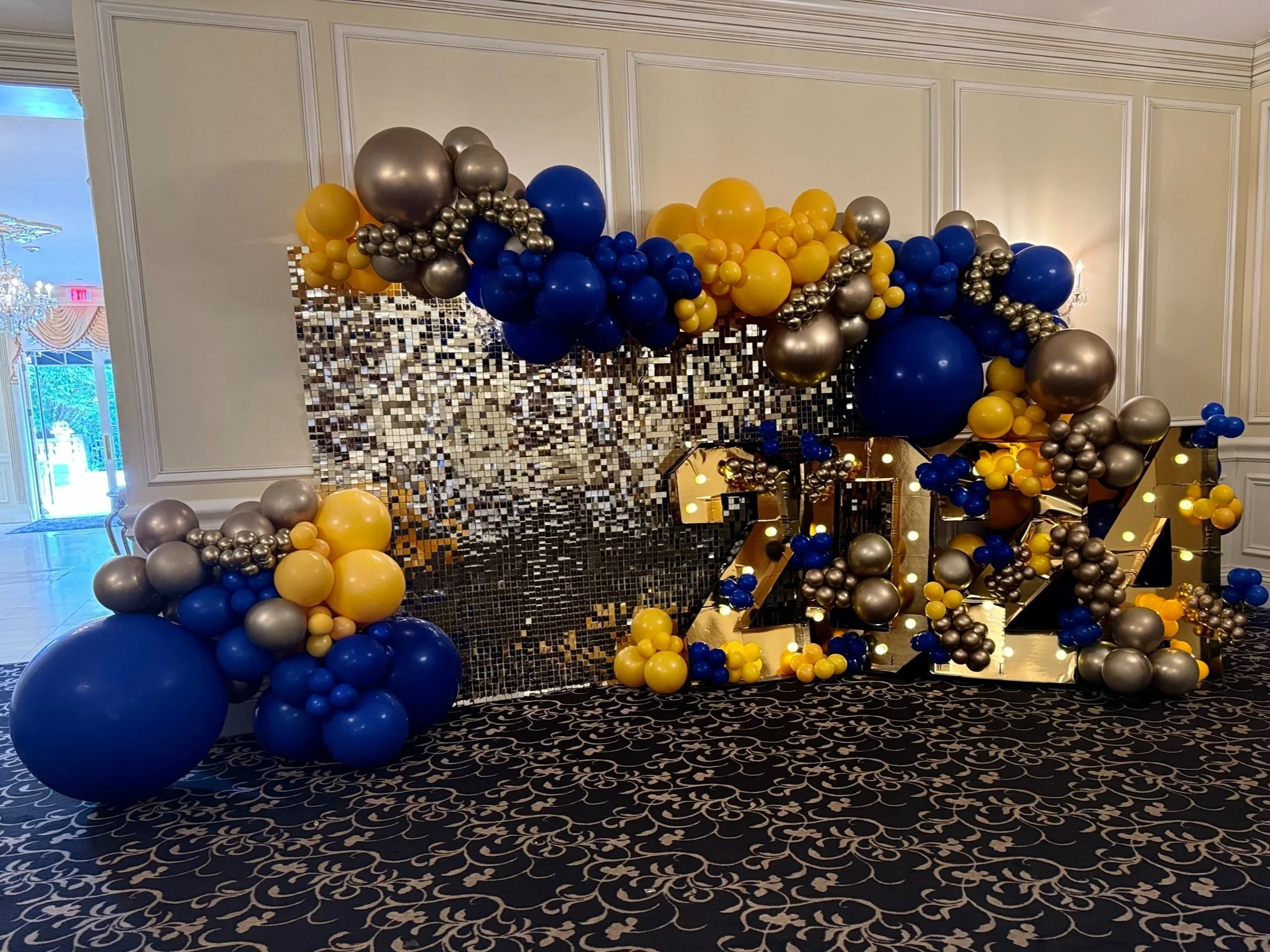 PROM Balloon Backdrop with Marquee numbers