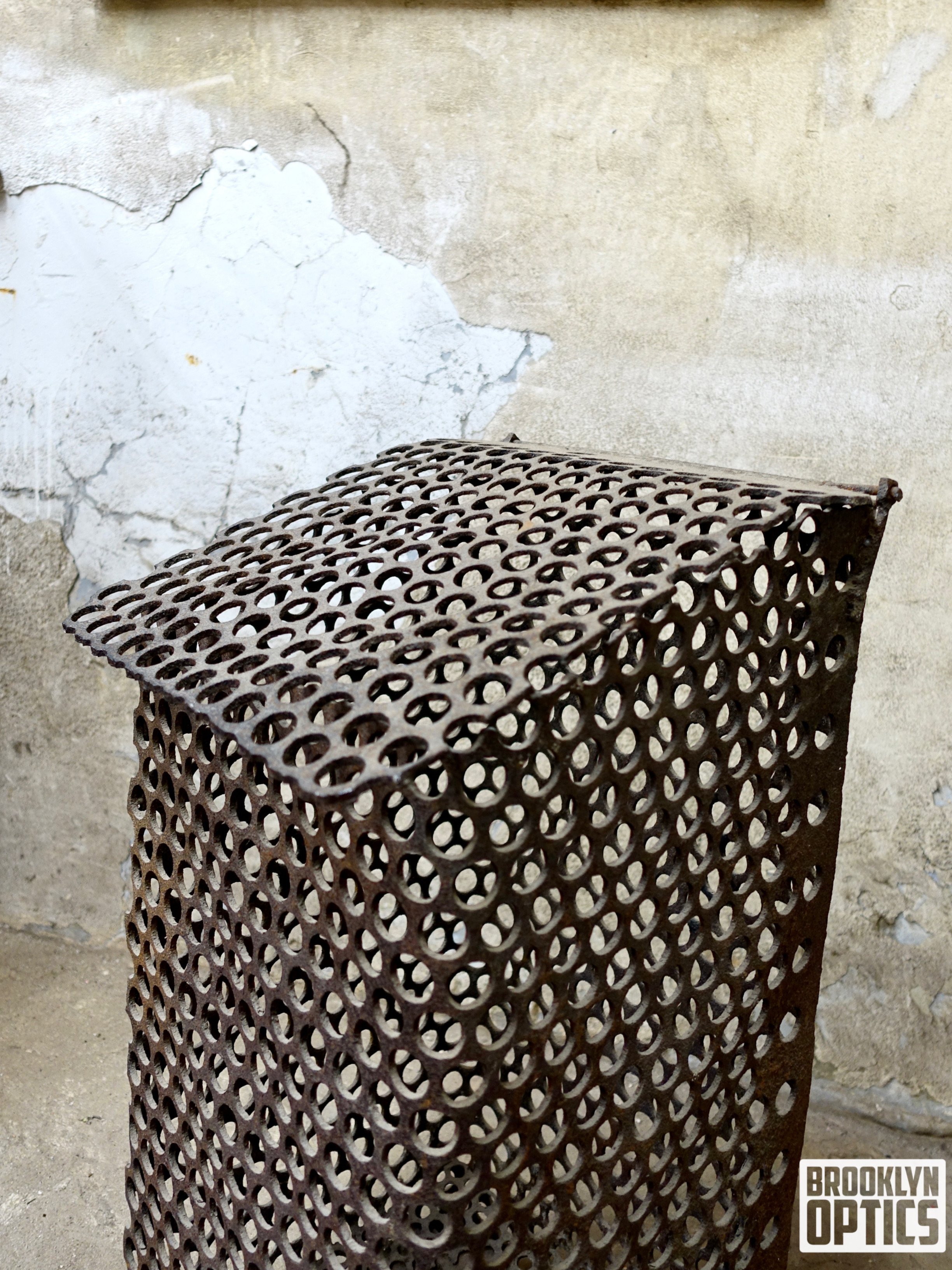 Trypophobia Lidded Barrel