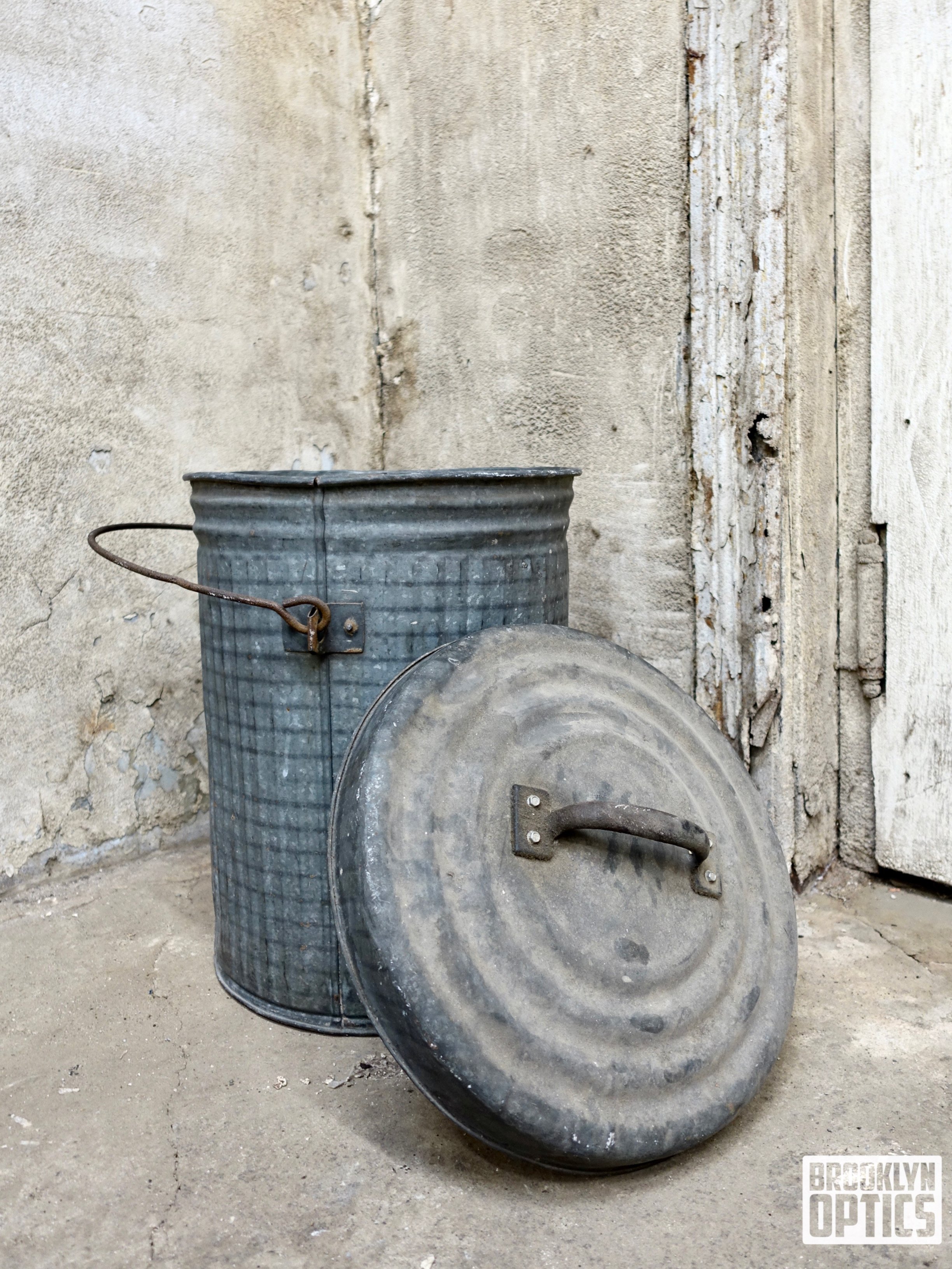 Garbage Can with Lid